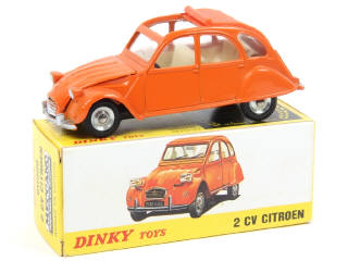 Lot 556 - DINKY TOYS (FRANCE) (1)