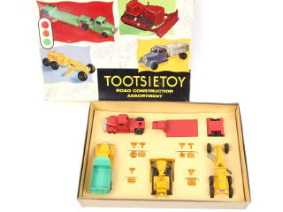 Lot 181 - TOOTSIETOY (USA) (1)