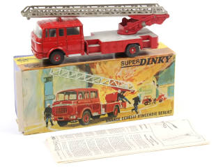 Lot 610 - DINKY TOYS (FRANCE) (1)