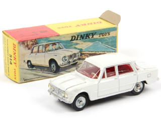 Lot 530 - DINKY TOYS (FRANCE) (1)