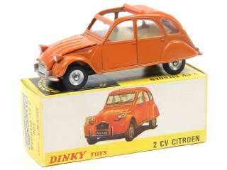 Lot 557 - DINKY TOYS (FRANCE) (1)