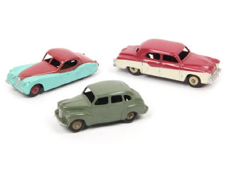 Lot 358 - DINKY TOYS (GB) (3)