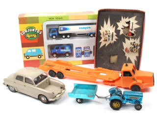 Lot 201 - DIVERS (9)