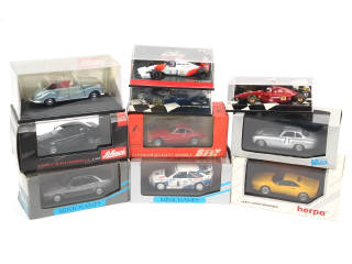 Lot 204 - DIVERS (10)