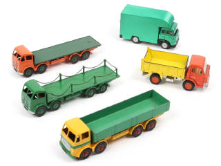 Lot 444 - DINKY TOYS (GB) (5)