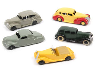Lot 440 - DINKY TOYS (GB) (5)