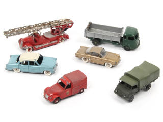 Lot 490 - DINKY TOYS (FRANCE) (6)