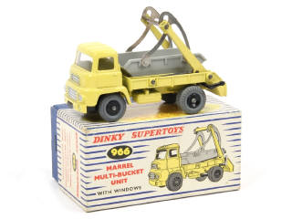 Lot 416 - DINKY TOYS (GB) (1)