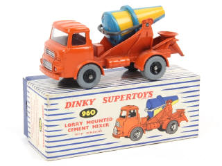 Lot 417 - DINKY TOYS (GB) (1)
