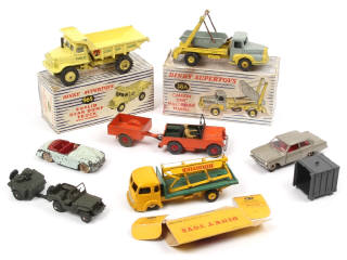 Lot 449 - DINKY TOYS (7)