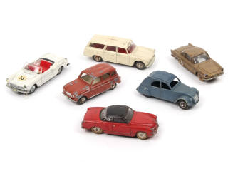 Lot 489 - DINKY TOYS (FRANCE) (6)