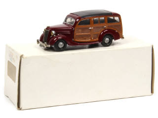 Lot 336 - K & R REPLICAS (GB) (1)