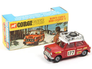 Lot 422 - CORGI TOYS (GB) (1)