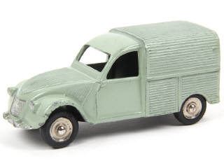 Lot 451 - DINKY TOYS (FRANCE) Série POCH (1)