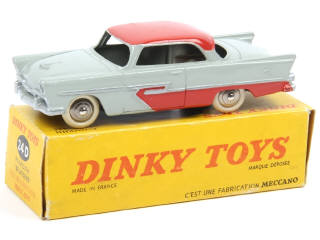 Lot 461 - DINKY TOYS (FRANCE) (1)