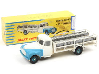 Lot 583 - DINKY TOYS (FRANCE) (1)