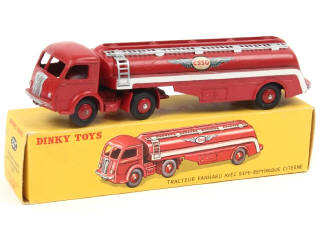 Lot 539 - DINKY TOYS (FRANCE) (1)