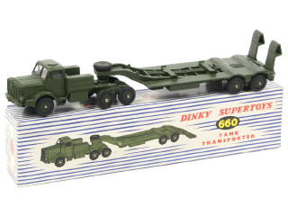 Lot 717 - DINKY TOYS (GB) (1)
