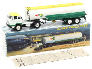 Lot 592 - DINKY TOYS (FRANCE) (1)