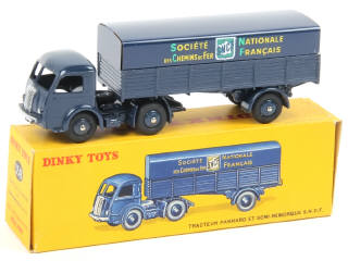 Lot 536 - DINKY TOYS (FRANCE) (1)