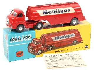 Lot 443 - CORGI TOYS (GB) (1)