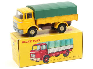 Lot 555 - DINKY TOYS (FRANCE) (1)