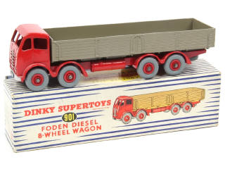 Lot 691 - DINKY TOYS (GB) (1)