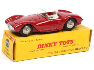 Lot 457 - DINKY TOYS (FRANCE) (1)