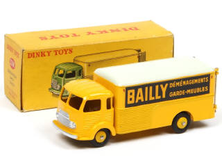 Lot 572 - DINKY TOYS (FRANCE) (1)