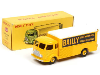 Lot 570 - DINKY TOYS (FRANCE) (1)