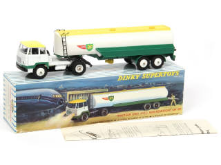 Lot 590 - DINKY TOYS (FRANCE) (1)