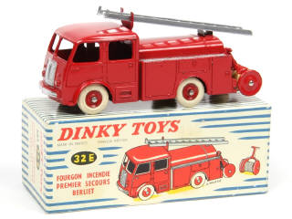 Lot 548 - DINKY TOYS (FRANCE) (1)