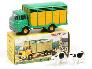 Lot 560 - DINKY TOYS (FRANCE) (1)