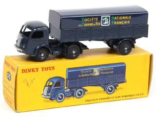 Lot 538 - DINKY TOYS (FRANCE) (1)