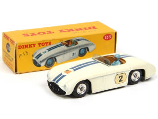 Lot 627 - DINKY TOYS (GB) (1)