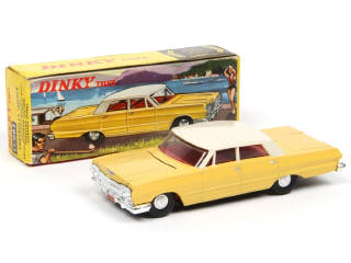 Lot 668 - DINKY TOYS (GB) (1)