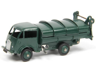 Lot 520 - DINKY TOYS (FRANCE) (1)
