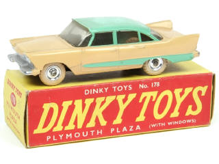 Lot 644 - DINKY TOYS (GB) (1)