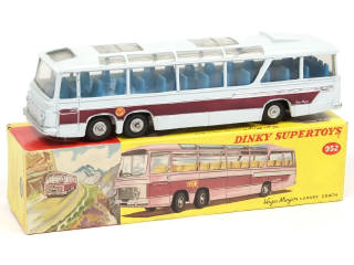 Lot 713 - DINKY TOYS (GB) (1)