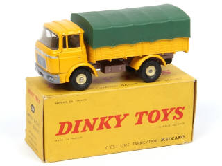 Lot 554 - DINKY TOYS (FRANCE) (1)