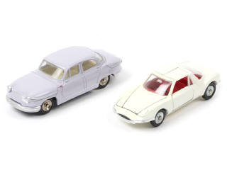 Lot 457 - DINKY TOYS (FRANCE) (2)