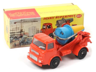 Lot 418 - DINKY TOYS (GB) (1)