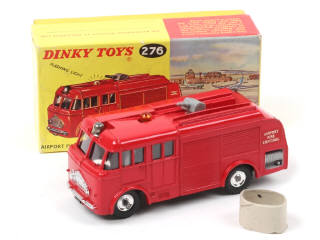 Lot 414 - DINKY TOYS (GB) (1)