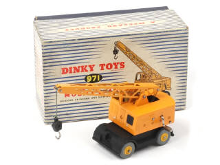 Lot 422 - DINKY TOYS (GB) (1)