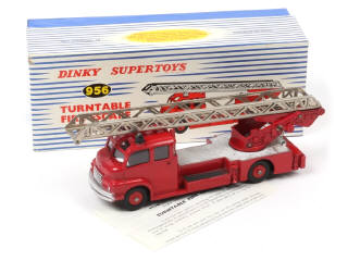 Lot 417 - DINKY TOYS (GB) (1)