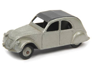 Lot 437 - DINKY TOYS (FRANCE) (1)