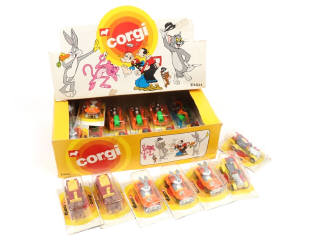 Lot 353 - CORGI JUNIORS (GB) (1)