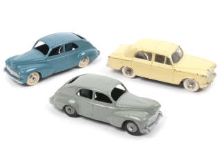 Lot 511 - DINKY TOYS (FRANCE) (3)
