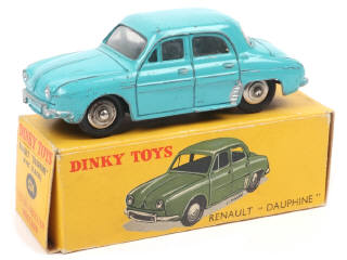 Lot 436 - DINKY TOYS (FRANCE) (1)