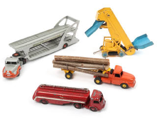 Lot 368 - DINKY TOYS (4)